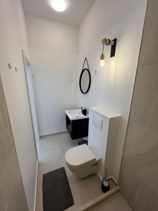 Apartment Check In Пула Екстериор снимка