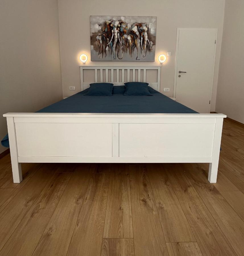 Apartment Check In Пула Екстериор снимка