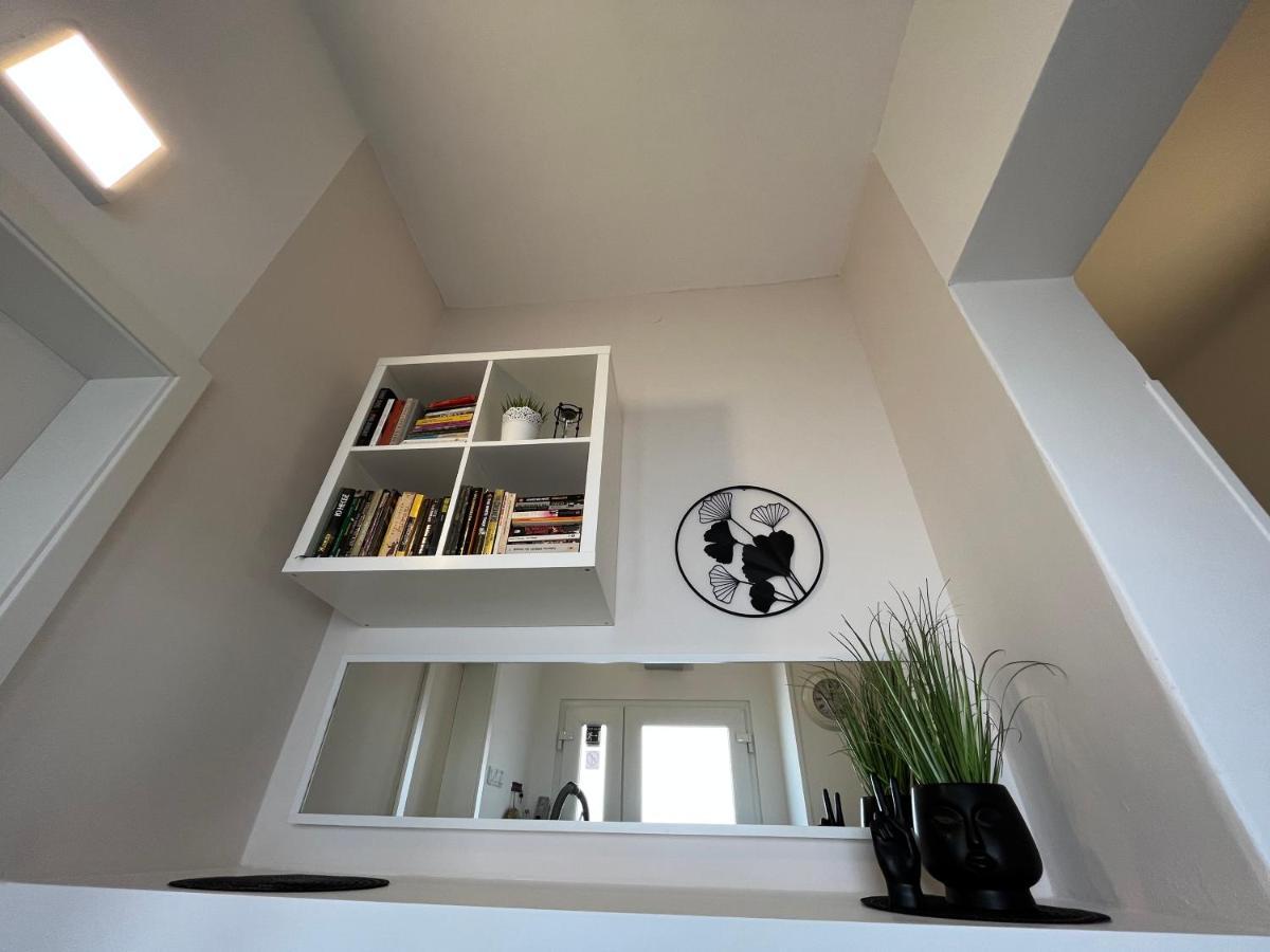 Apartment Check In Пула Екстериор снимка