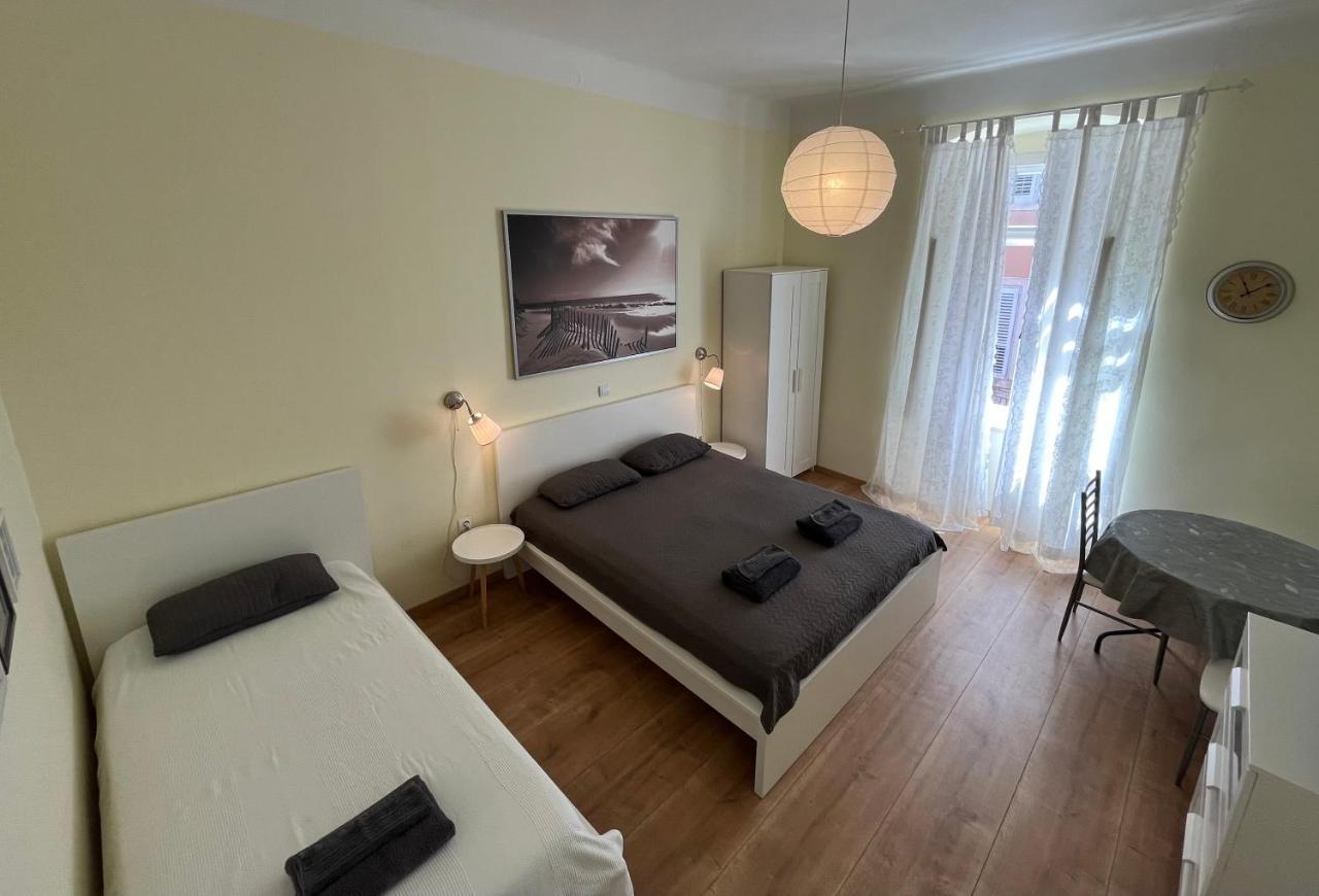 Apartment Check In Пула Екстериор снимка