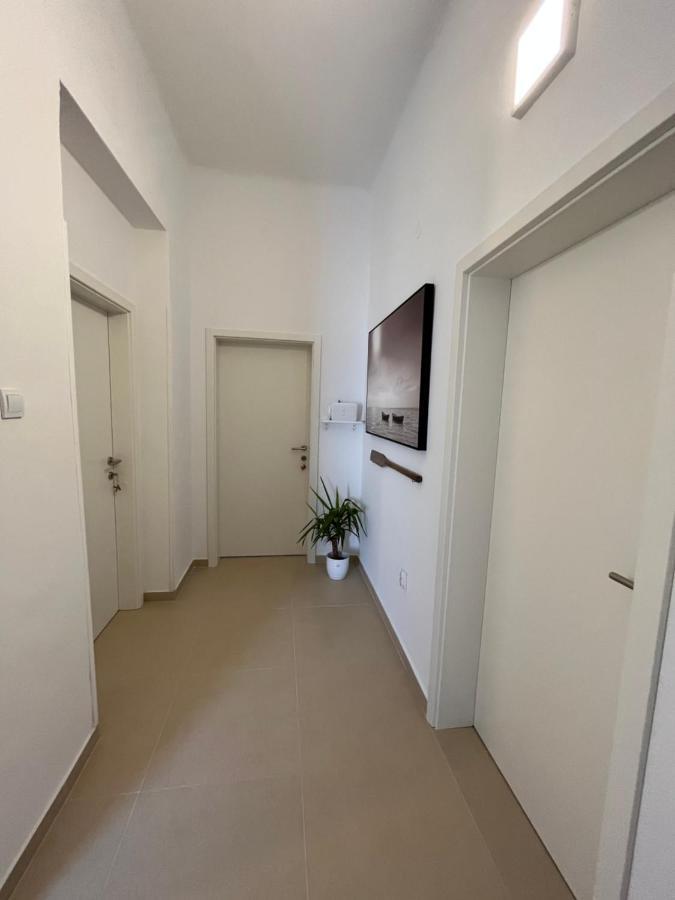 Apartment Check In Пула Екстериор снимка