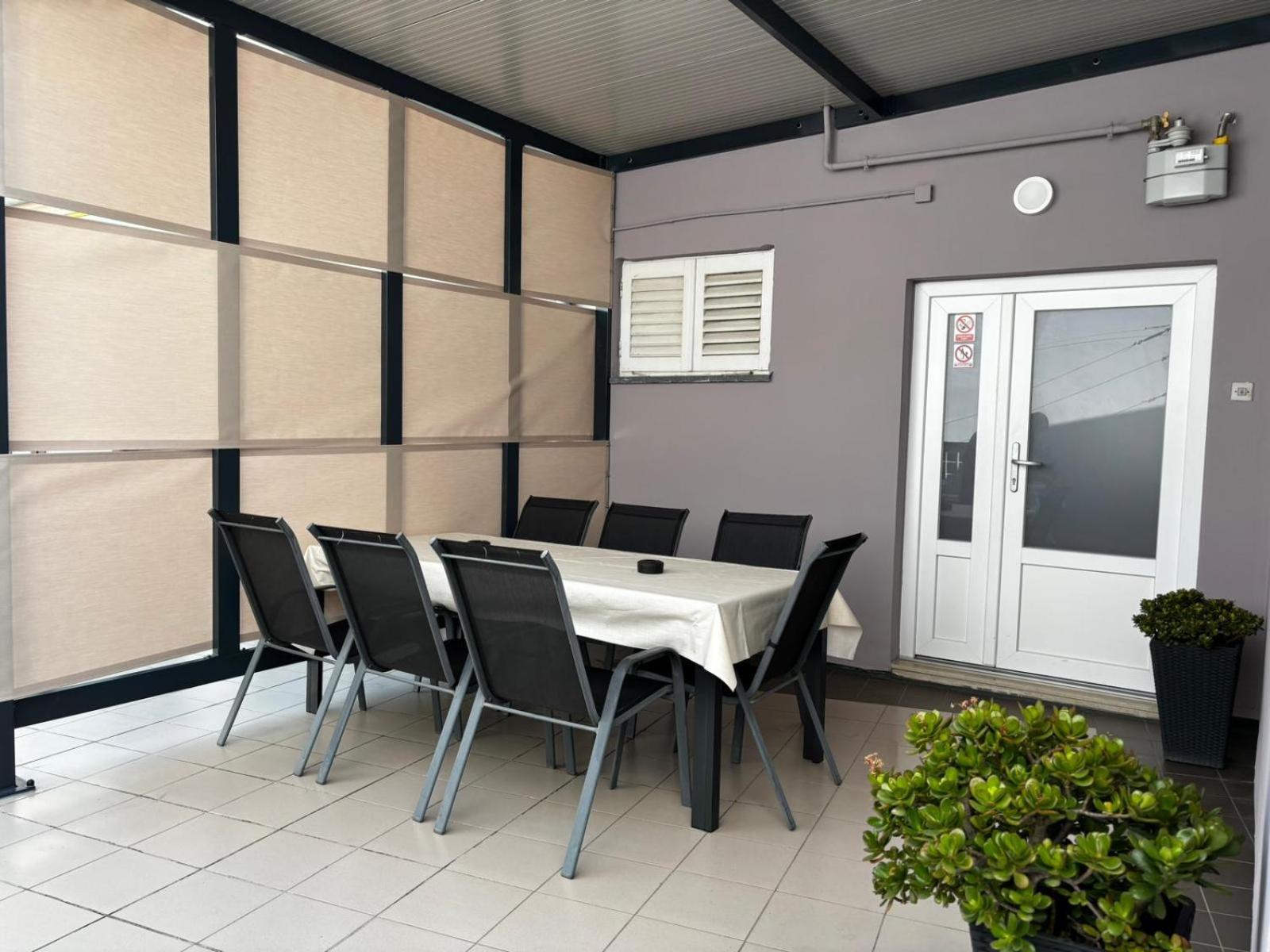 Apartment Check In Пула Екстериор снимка