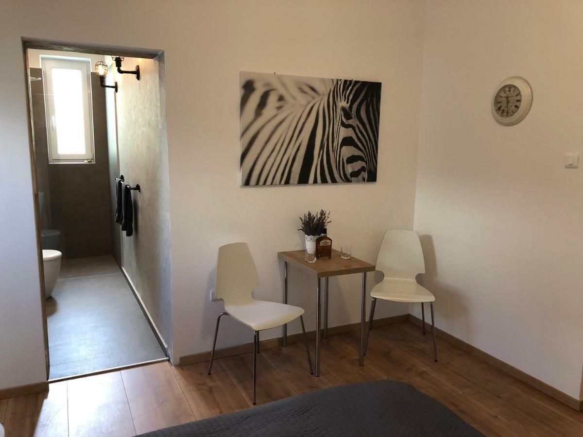 Apartment Check In Пула Екстериор снимка