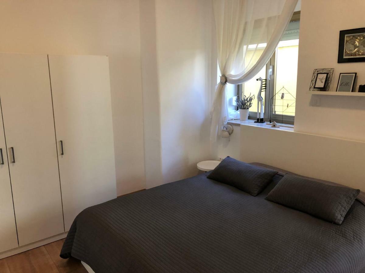 Apartment Check In Пула Екстериор снимка